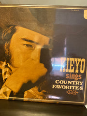 Kieyo Sings country Favorites