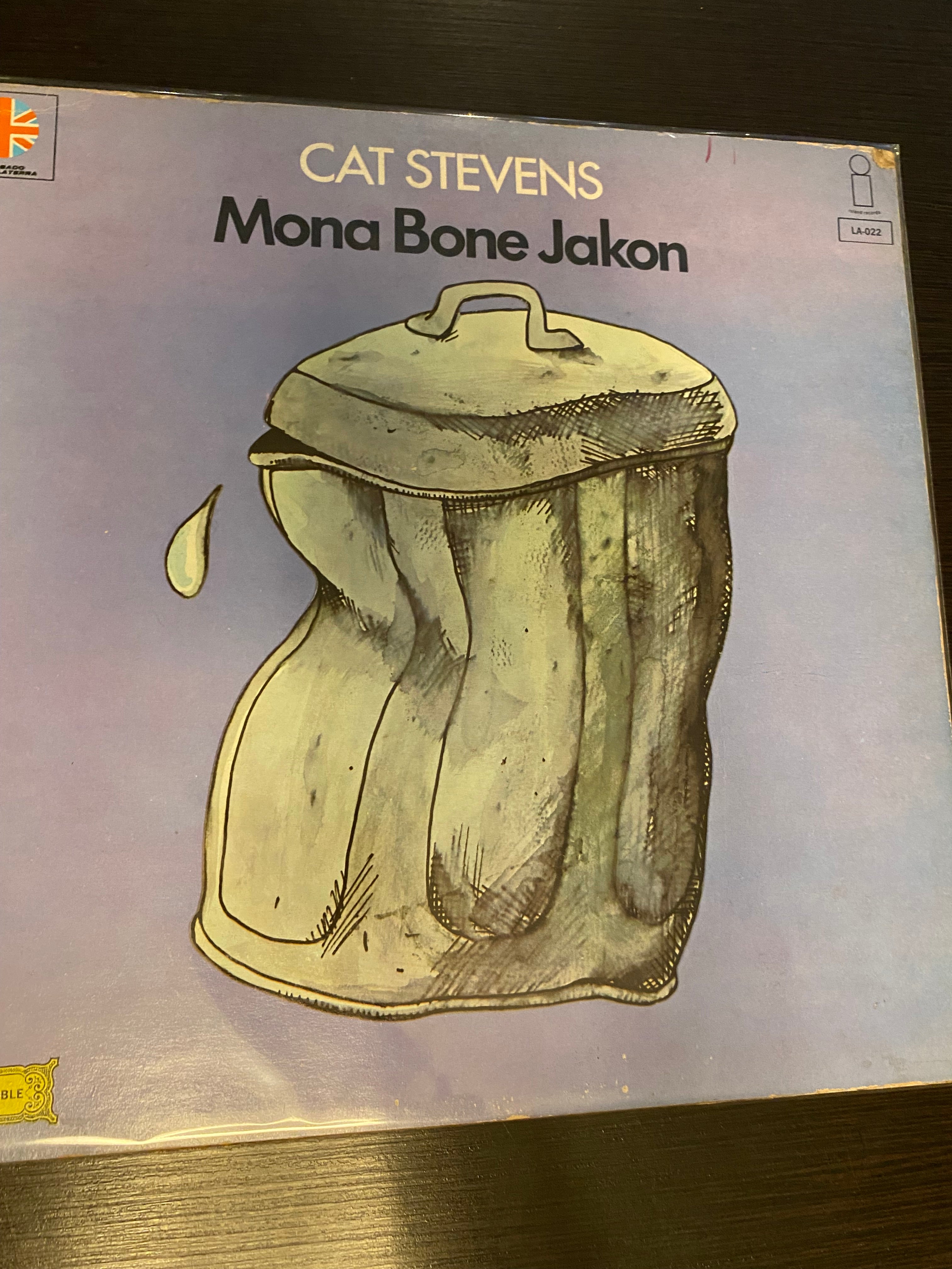 Mona bone jakan