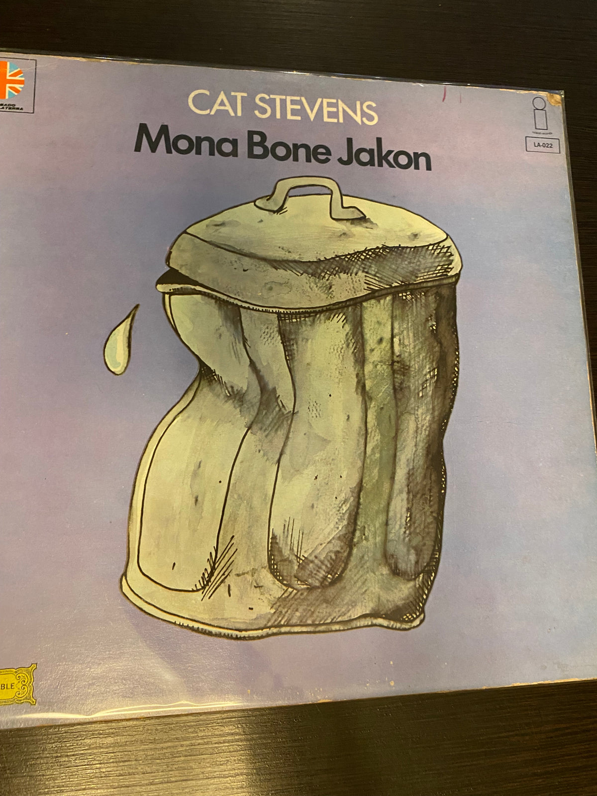 Mona bone jakan