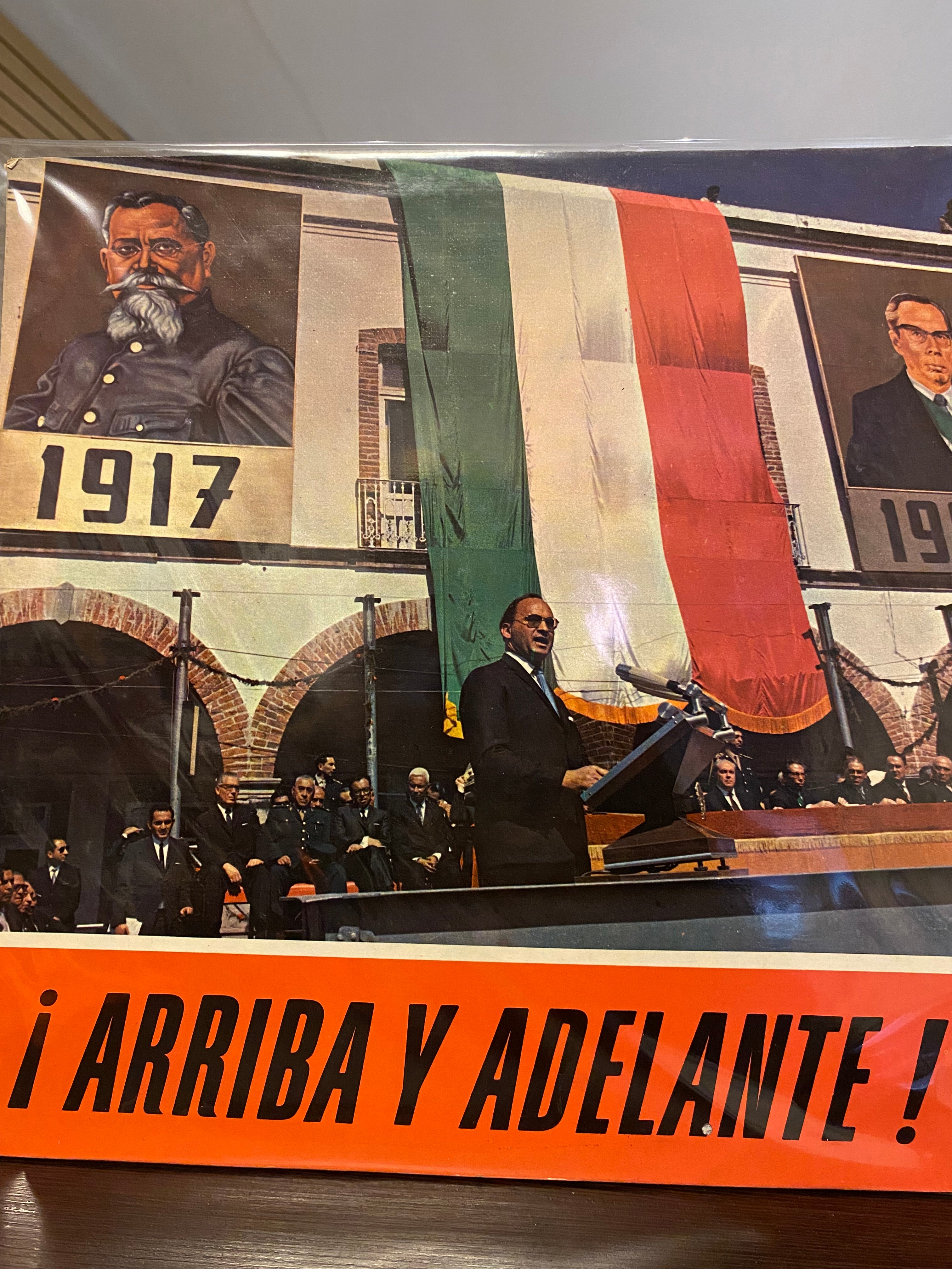 ¡Arriba y adelante!