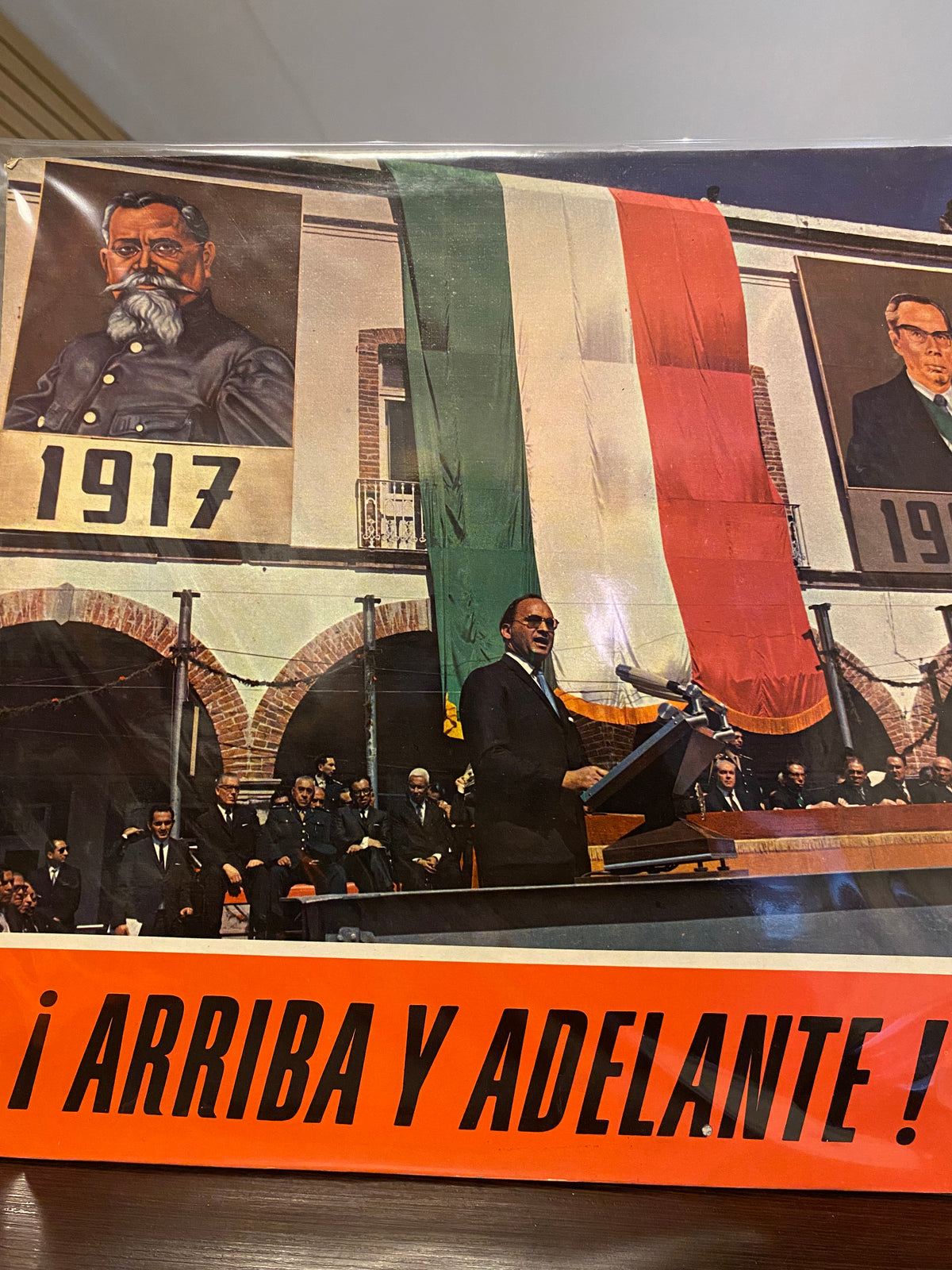 ¡Arriba y adelante!