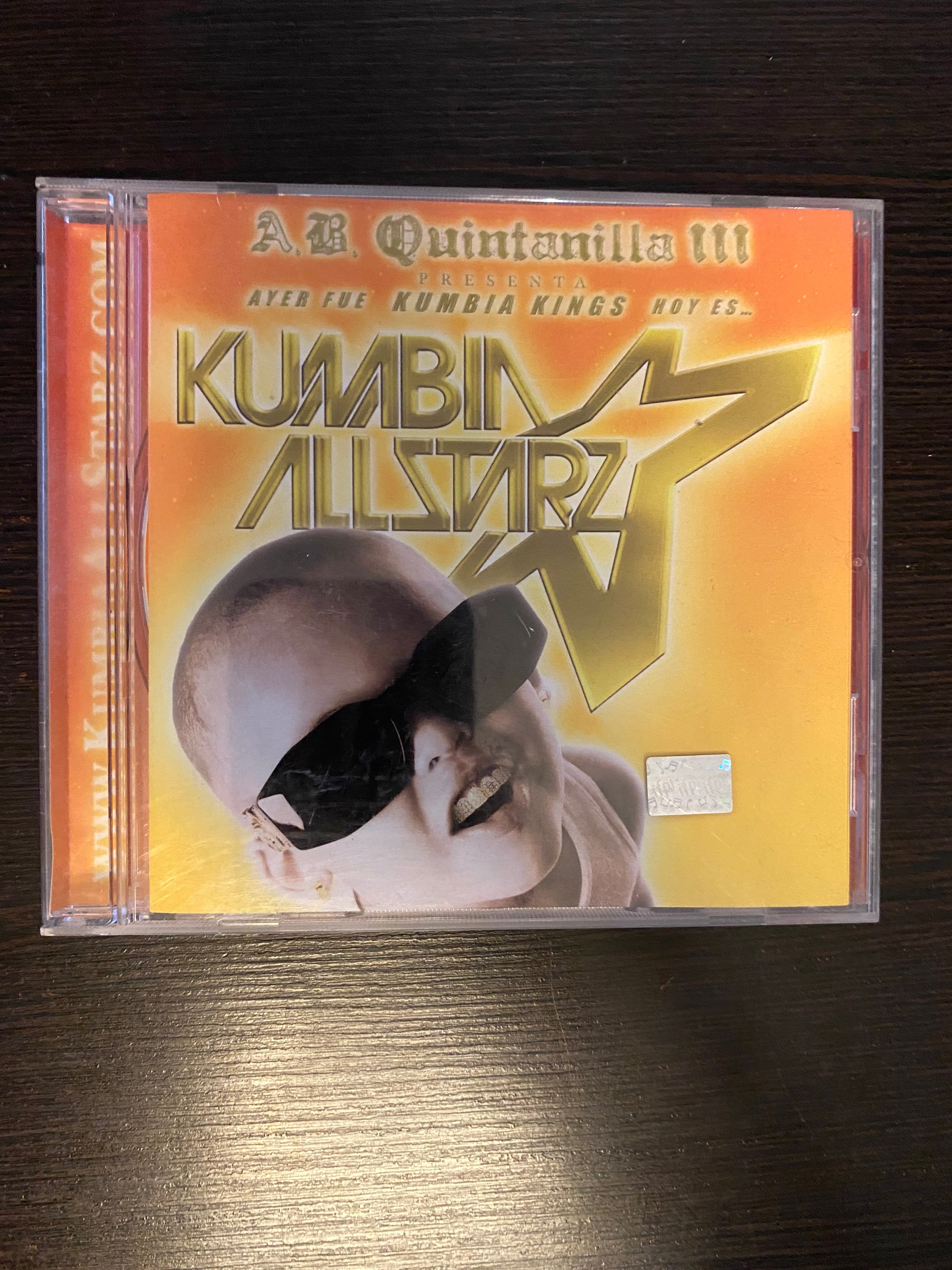 Ayer fue kumbiq kings hoy es kumbia all starz